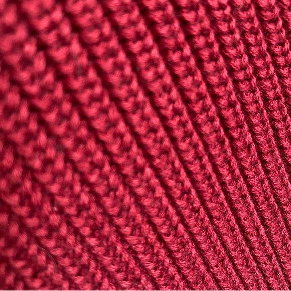 Forever 21 size medium sweater burgundy with rough fringe, and V-neck - Picture 10 of 12